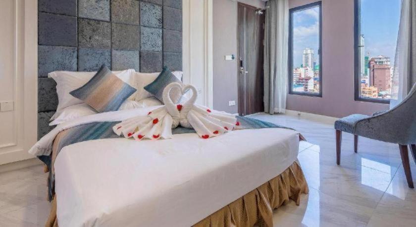 วี บูทิก โฮเต็ล - บีเคเค Hotel พนมเปญ ภายนอก รูปภาพ