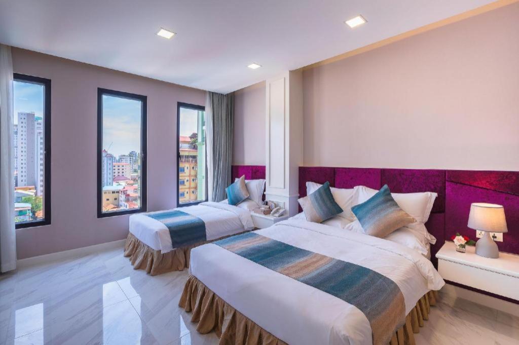 วี บูทิก โฮเต็ล - บีเคเค Hotel พนมเปญ ภายนอก รูปภาพ